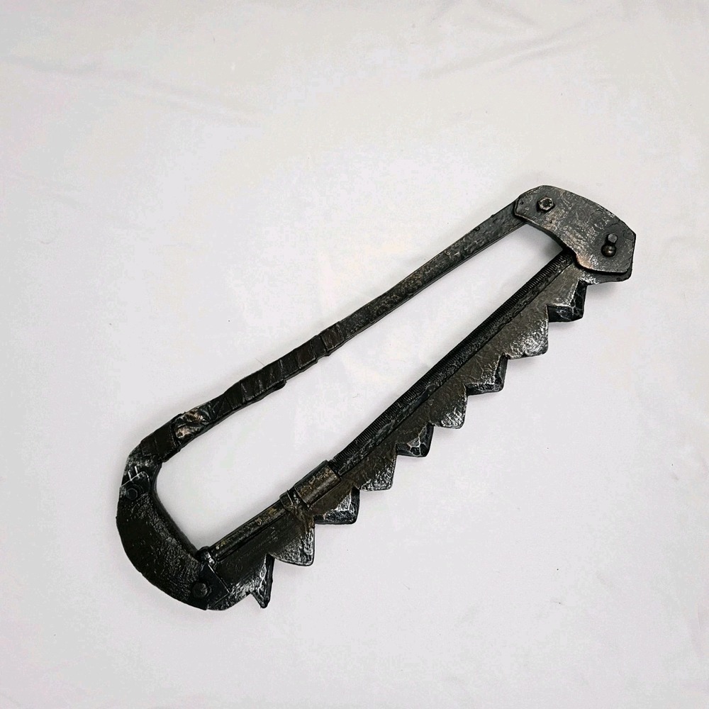 Vintage Cosplay Rusty Saw Prop Halloween Costume Rubies Weapon Plastic 2007